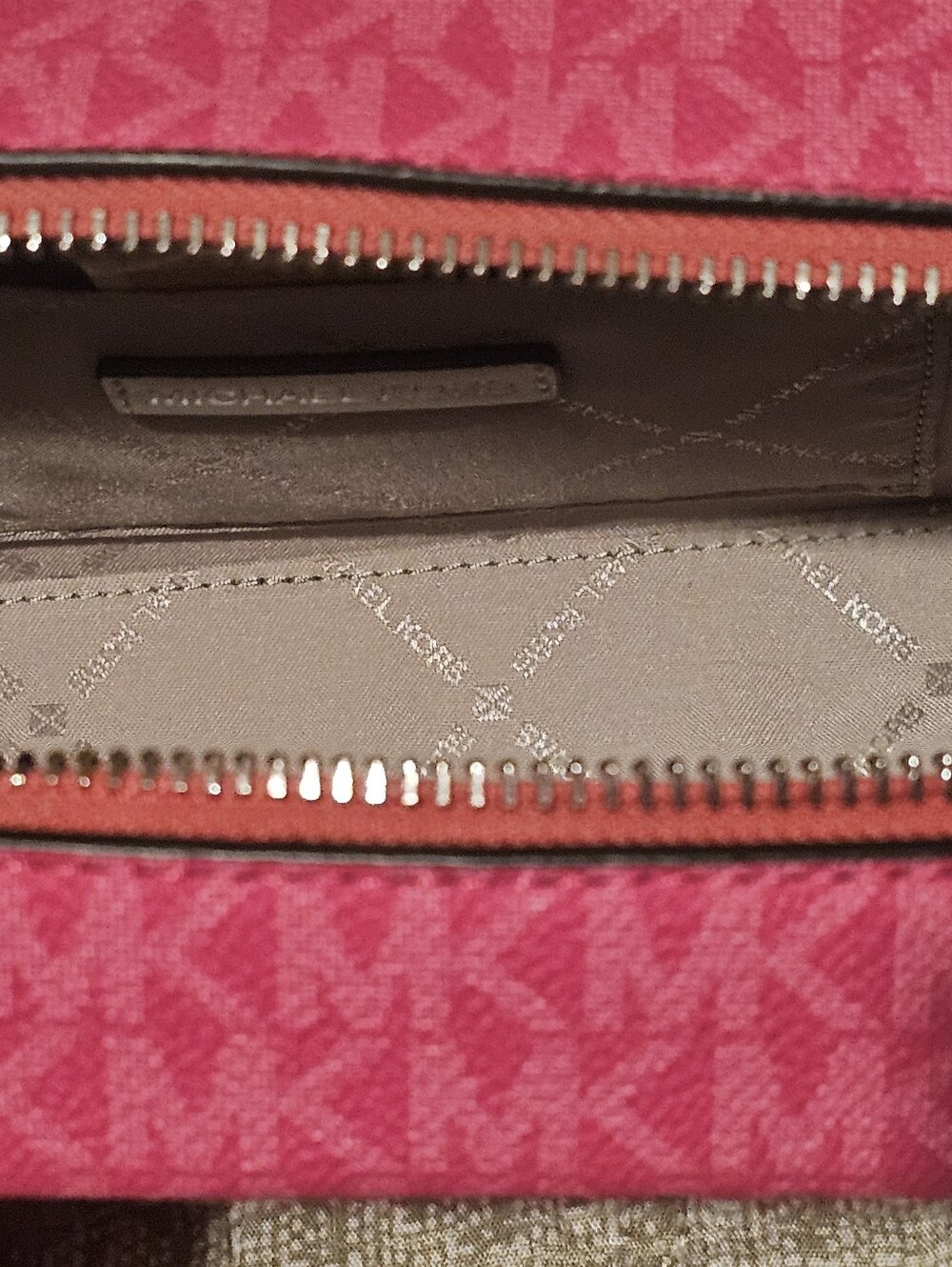Michael Kors Jeannie Crossbody and Passport Cover Travel Set - Picture 5 of 5